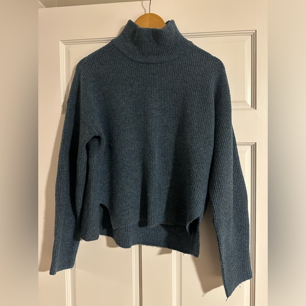 Blue Abercrombie & Fitch Turtleneck Sweater